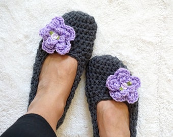 Extra thick, Non Slip Sole, Simply slippers in Charcoal with Lavender Flower, Adult Crochet Slippers, Women slippers,house shoes