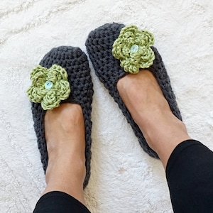 Extra thick, Non Slip Sole, Simply slippers in Charcoal with Green Flower, Adult Crochet Slippers, Women slippers,house shoes