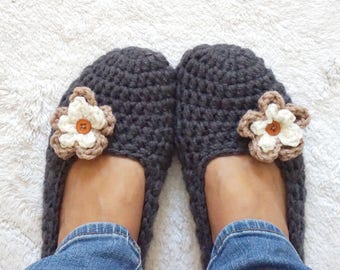 Extra Thick, Simply Slippers in Charcoal Color with Flower, Adult Crochet Slippers , Women slippers,House Shoes,Non-Slip Sole