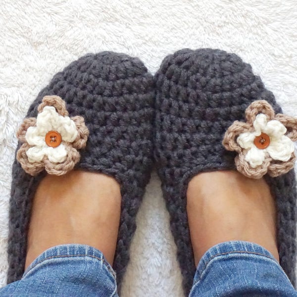 Extra Thick, Simply Slippers in Charcoal Color with Flower, Adult Crochet Slippers , Women slippers,House Shoes,Non-Slip Sole