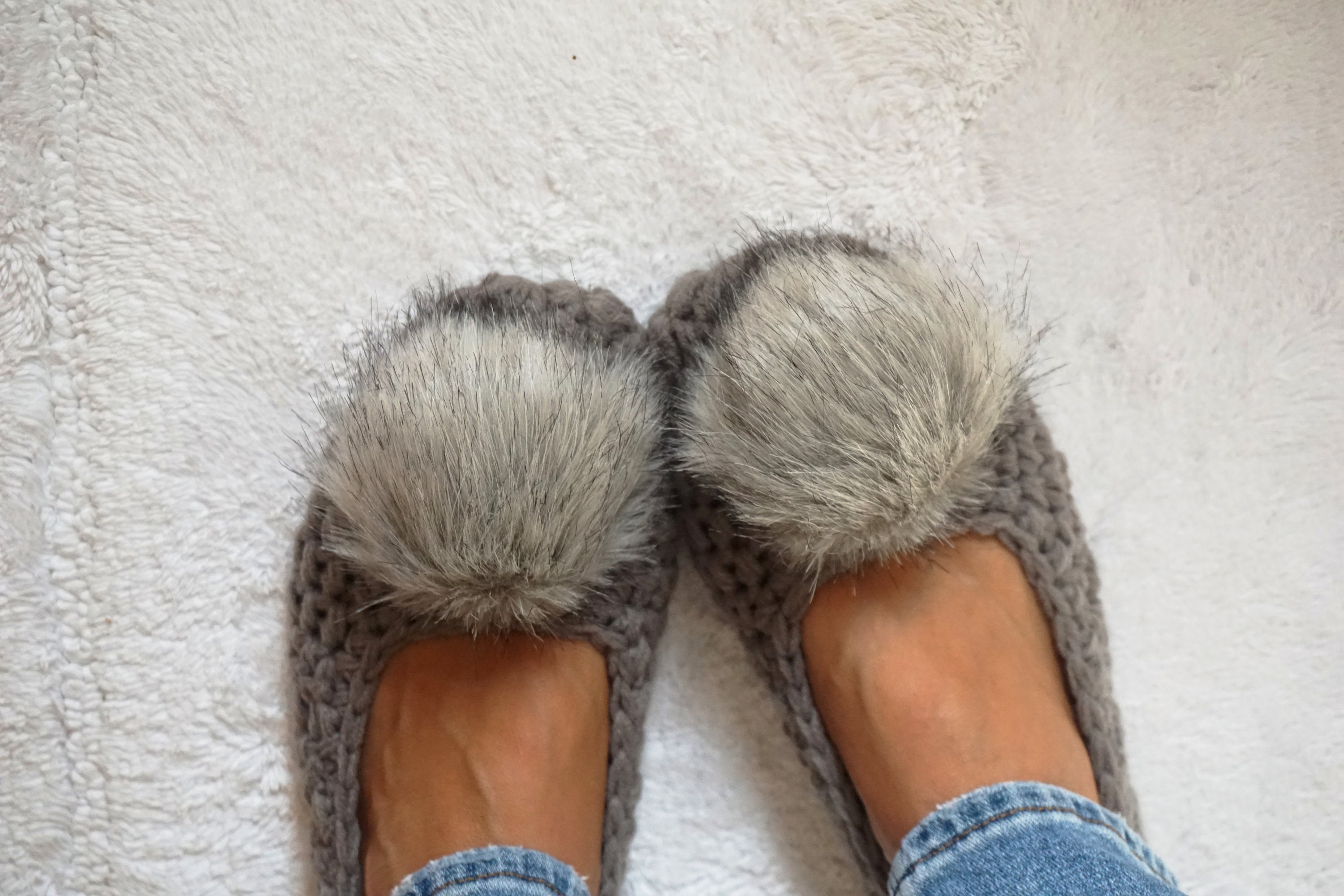 Extra thick Simply Slippers in Grey Color with Wolf Faux Fur | Etsy