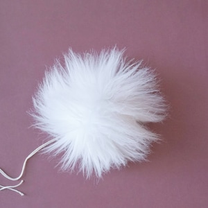White Faux Fur Pompom, handmade hat accessory,Fur Pompoms. Faux Fur. Fur Pompoms. Fur Pom Pom. Pompoms Faux Detachable