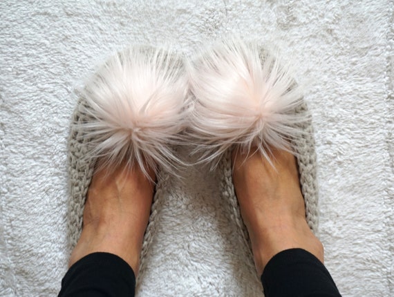 Furry Slippers, Blush Pink / M