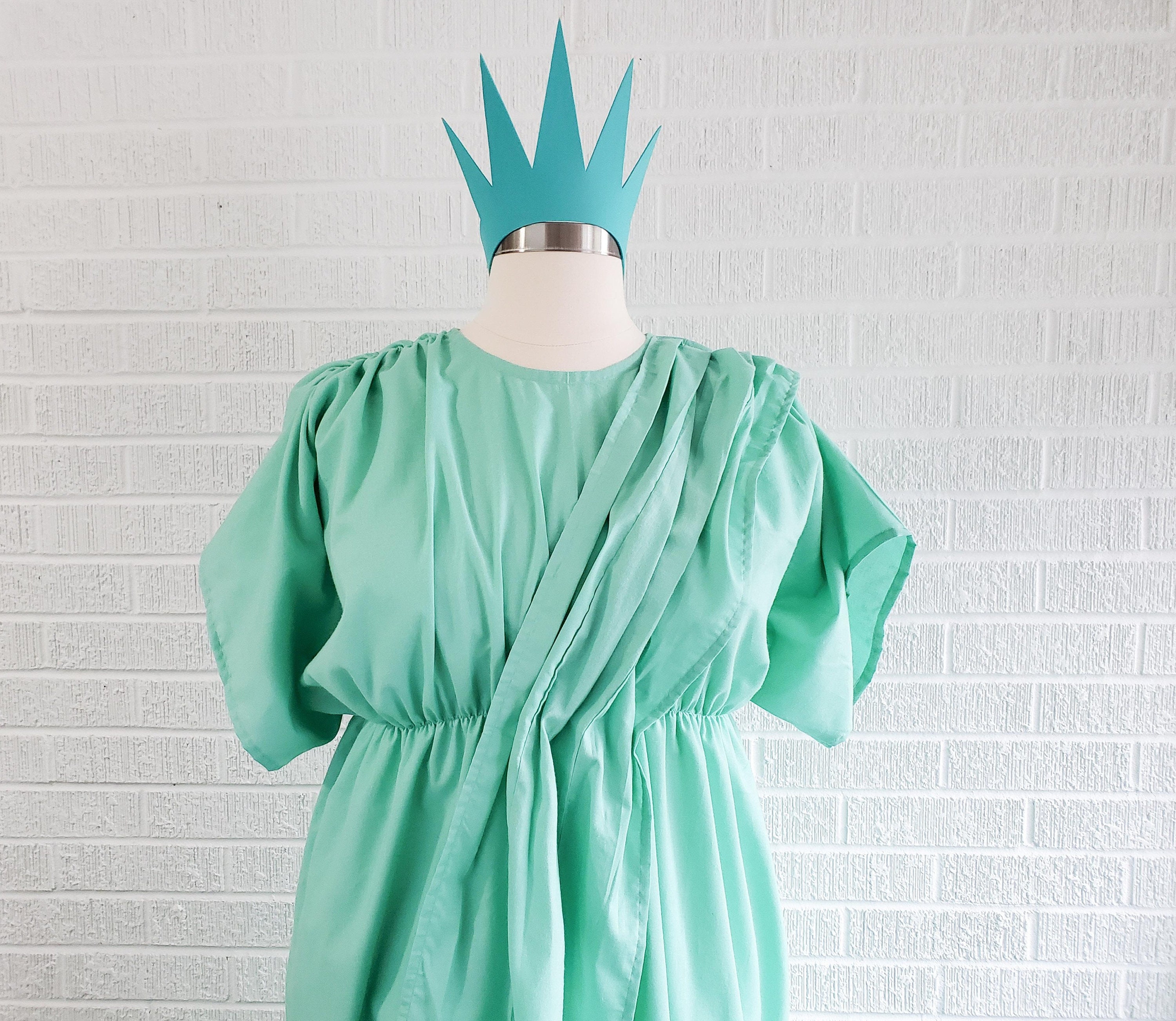 green emerald velvet dress Amazon.com: California Costumes Lady Liberty Costume Small : Clothing,  Shoes & Jewelry main image 0