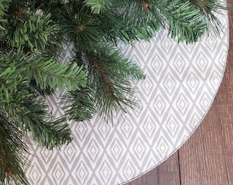 Silver-tone Slim Tree Skirt - Machine Washable, Nestled Diamond Print