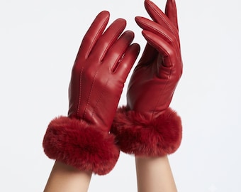 Luvas de inverno femininas em couro, luvas com punho de pele, luvas quentes para ocasiões formais, luvas de couro feitas à mão, luvas elegantes para clima frio.