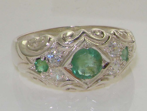 ソリッド925スターリングシルバー 人工ペリドットとキュービックジルコニア ポストスタッドピアス - 14mm x 11mm ジェムストーン キュービックジルコニア Art Deco Simulated Peridot Ring: Sterling Silver 1930s Style, Size