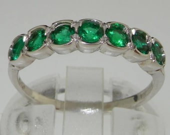 18K Weißgold Fine Grade Smaragd Halb Eternity Ring, Jubiläumsband - Individuell anpassbar
