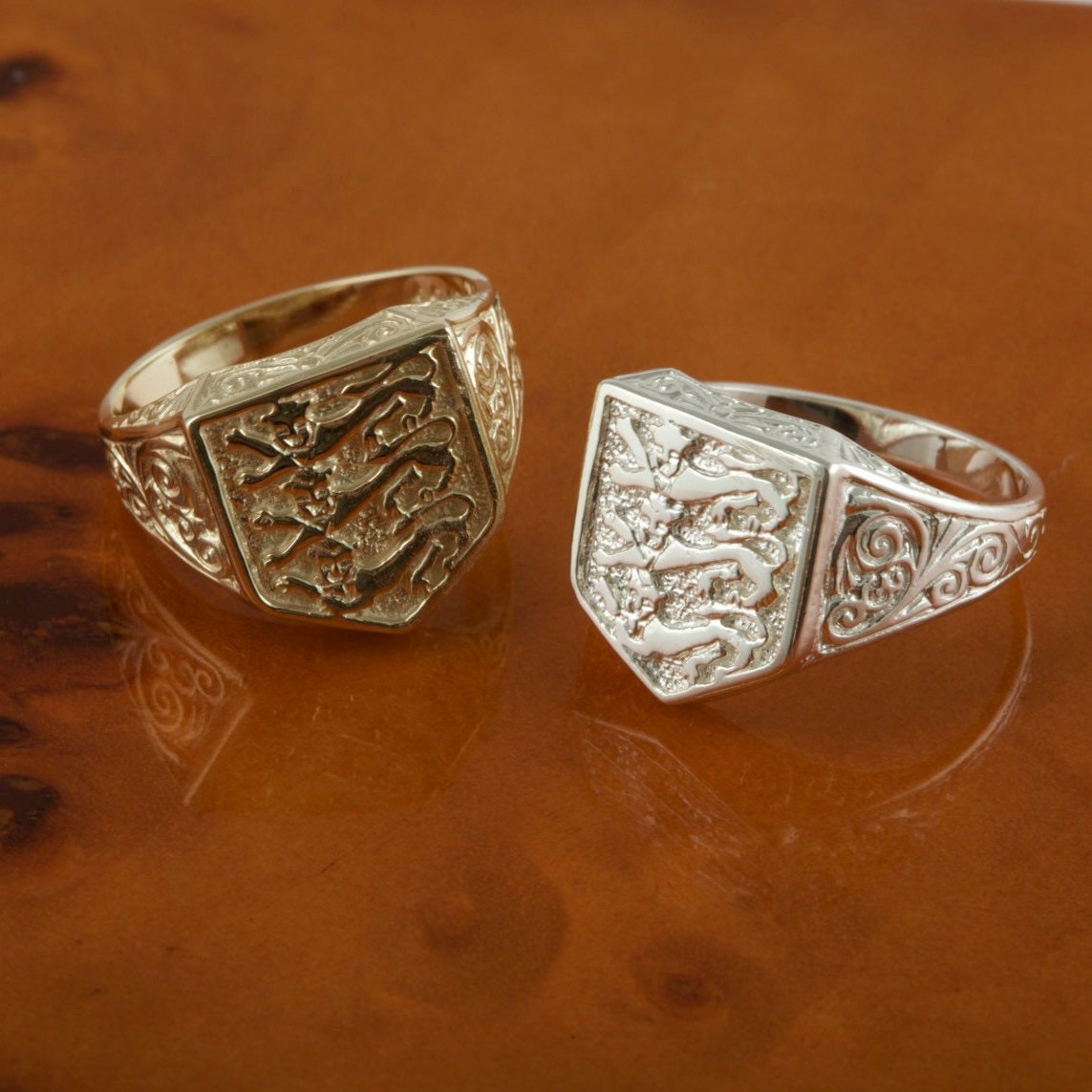 Yellow Gold or Sterling Silver England Three Lions Signet ...