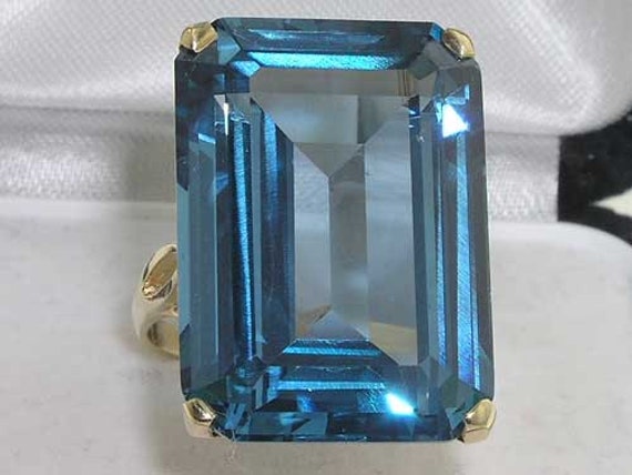 9K ゴールド合成スピネル ソリティア リング | ラボで作成された  