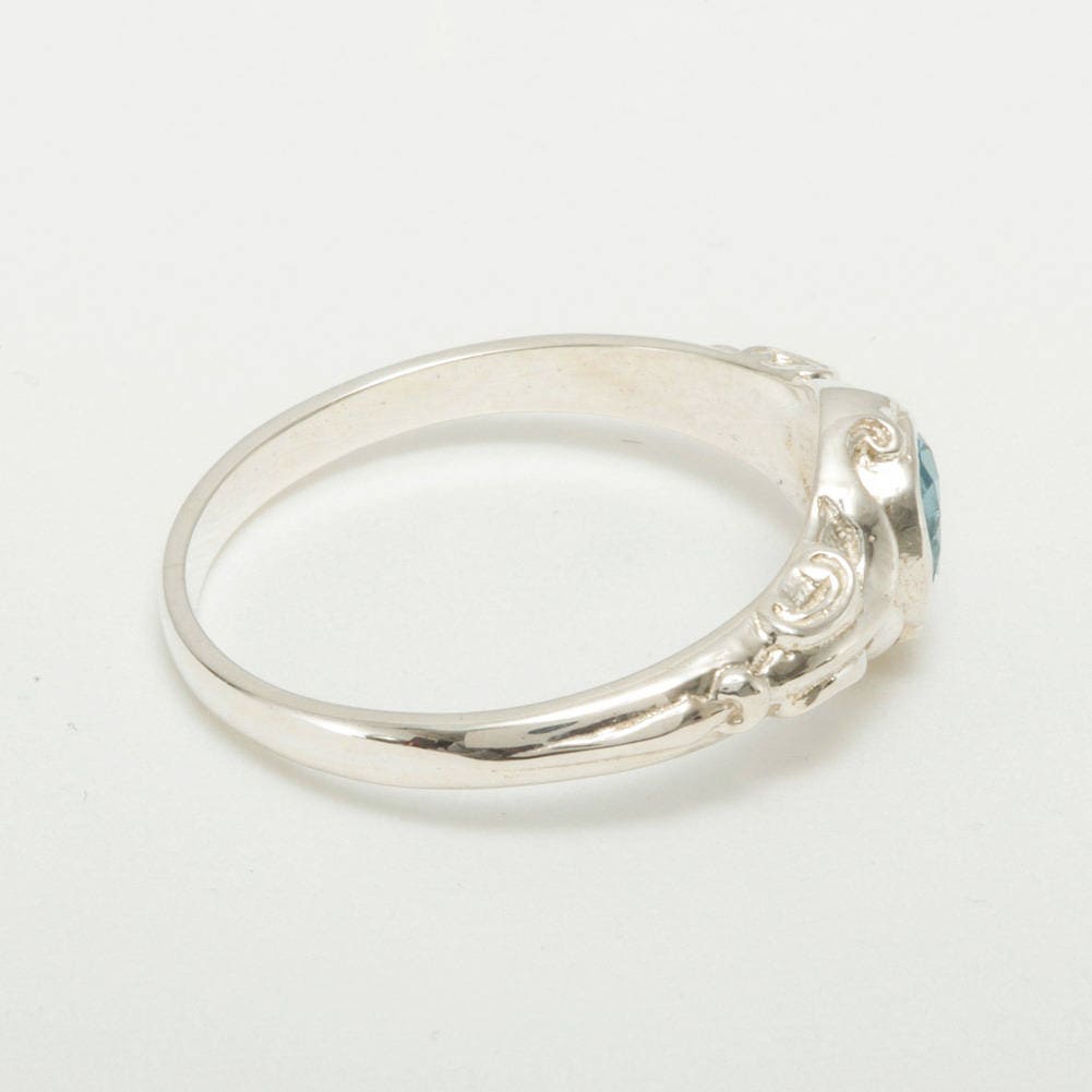925 Sterling Silver Natural Blue Topaz Womens Solitaire Ring ...