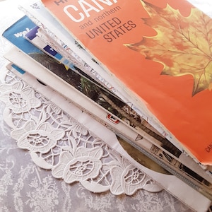 Vintage bundel met wegenkaarten, 3 kaarten, willekeurige keuze, collage-junkdagboek gewijzigd kunstpapier, kortstondig