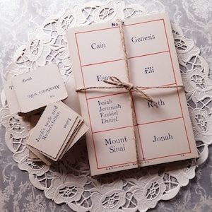 Juego de bingo antiguo, bingo religioso, bingo bíblico, piezas de juego antiguas, cartas de juego antiguas, cartas de bingo antiguas, objetos efímeros antiguos, juego bíblico