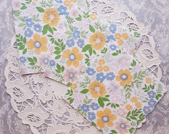 Floral paper napkin set for decoupage, collage, spring napkins, floral napkin, cocktail size, set of 3