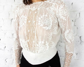 Antique Edwardian embroidered white sheer cotton blouse with crochet lace // Vintage 1900s Victorian French museum worthy bodice top