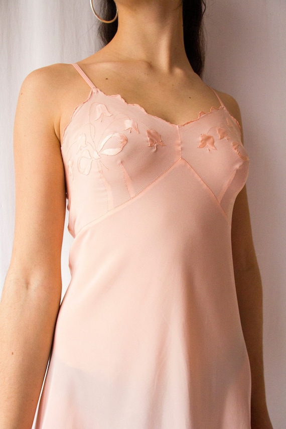 1930s pink silk embroidered lingerie slip dress /… - image 1