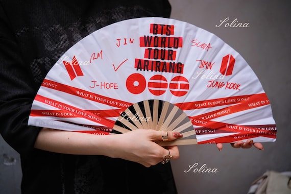 World Tour 2026 Concert Round Hand Fan for Fans Gift, Kpop Concert