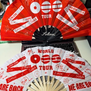 Ventaglio pieghevole ispirato ad Arirang del BTS World Tour, rosso e nero, accessorio per concerti Kpop.
