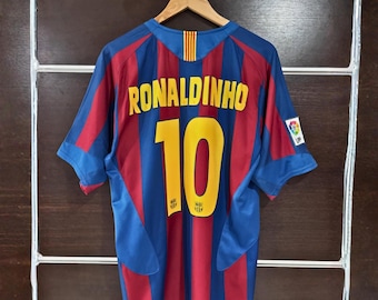 Ronaldinho Number 10 Football Jersey - 2005/2006 Season Barcelona Commemorative - Short Sleeve - Customizable