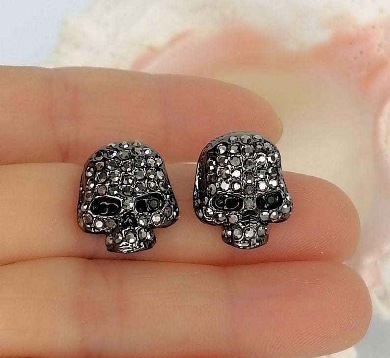 Svarta strasskristaller med dödskalleörhängen - Gotiska punksmycken för kvinnor och män Black Skull Earrings