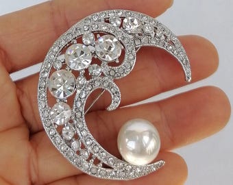 Broche único de media luna con cristales de diamantes de imitación, bisutería.