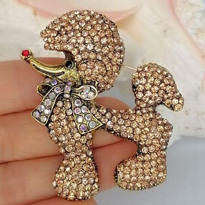 Rhinestone Crystal Animal Poodle Brooch Pin Daily Prom Costume Jewelry Gold-tone Beige