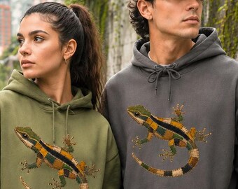 Lizard Patchwork Hoodie, Urban Reptile Streetwear Hoodie, Faux Patchwork Graphic Hoodie, Minimal Nature Hoodie, Fauna Urbana