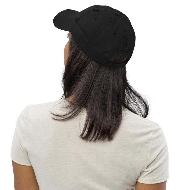 Lizard Distressed Dad Hat, Tropical Reptile Streetwear Cap, Minimal Embroidered Style Hat, Urban Nature Cap, Fauna Urbana