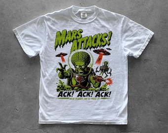 Mars Attacks Shirt | Vintage Sci Fi Graphic Tee | 90s Cult Movie T-Shirt