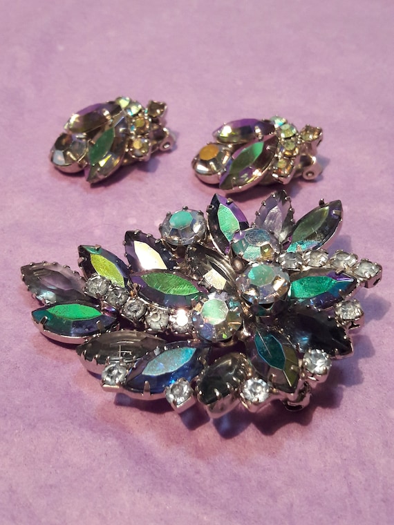 1950/'s Vintage Green Rhinestone Earrings Blue Green Rhinestone Earrings Costume Jewelry Vintage Clip Earrings