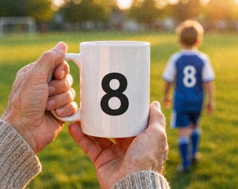 Tazza da caffè in ceramica numero 8, tazza minimalista a forma di maglia sportiva
