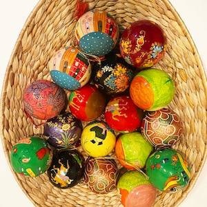 Five Piece Christmas tree ornaments, ornaments for gifting, Folk Art,Kashmiri  Papier-mâché bauble Multi Colored First Christmas Gift Sets