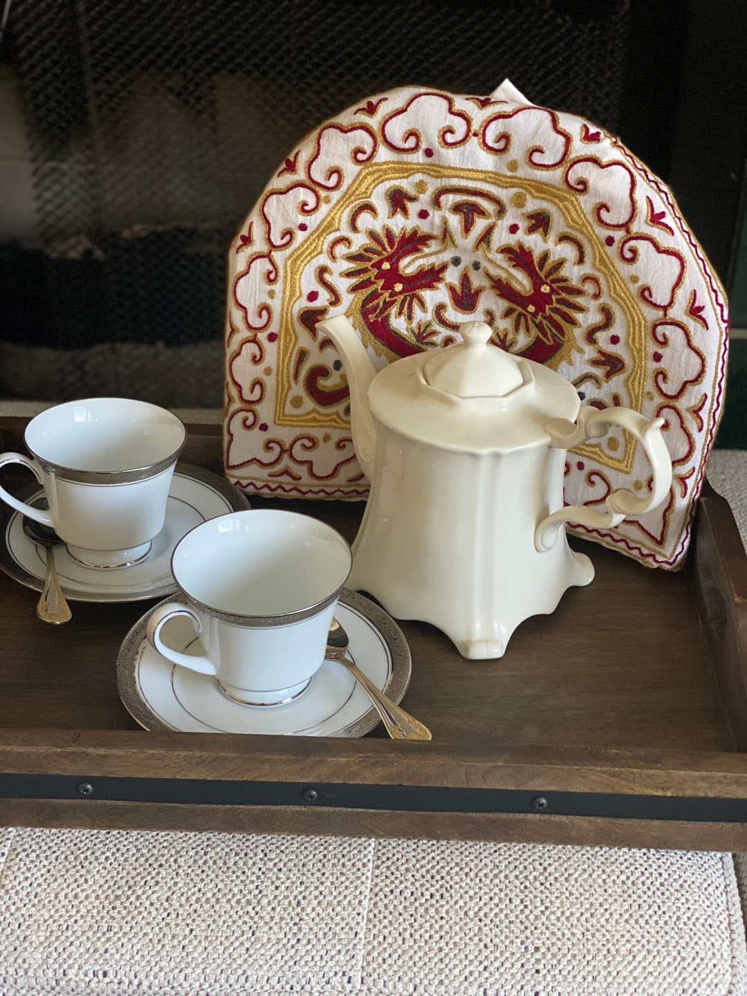 Kashmiri Embroidery Tea Cozy, Insulated Teapot Cover for Tea Lovers, High Tea Gifts, Girls Tea