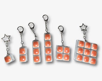 Freshly Baked Bun Mechanical Keyboard Switch Clicker Keychain, Cute Bread Fidget Toy Desk Accessory, Matching Bestie Friendship Bag Charm