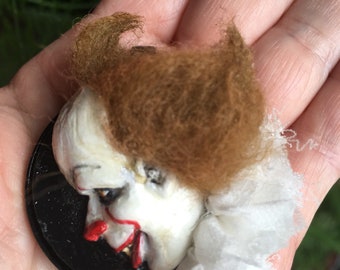 Pennywise dimensional flat sculpted pendant