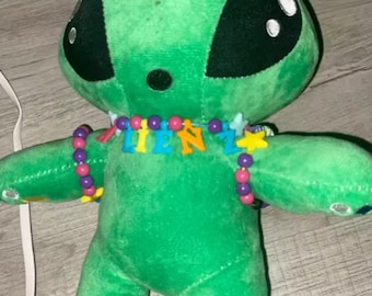 Cute Green Alien Plush | Soft Stuffed Alien Toy | Kawaii Plushie | Collectible UFO Alien Doll | Unique Gift for Plush Lovers 30cm