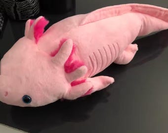 Peluche de ajolote – Lindo peluche rosa de criatura marina kawaii – Peluche suave de salamandra – Regalo para amantes de los animales 23 cm