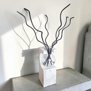 Soporte minimalista de yeso para difusor de varillas, soporte moderno para difusor, decoración japonesa para el hogar, regalo de estética neutra.