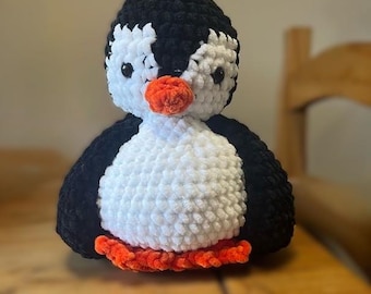 Adorable Crochet Amigurumi Penguin Pattern PDF with Step-by-Step Instructions and Clear Photos for Beginners