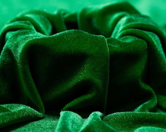 KELLY - Tessuto in velluto elasticizzato, tagliato su misura, morbido e lussuoso - Poliestere ed elastan - Elasticizzato in quattro direzioni per cucire abbigliamento, costumi e lavori fai da te.