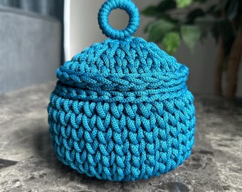 Mini Crochet Basket with Lid, Mini Jewelry Box, Home Decor