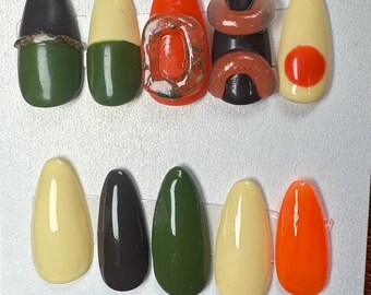 Unghie finte autunnali color mandorla / Unghie autunnali scolpite in gel 3D / Verde Arancione Nero