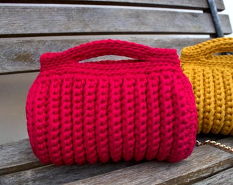 Bolso de baúl de ganchillo