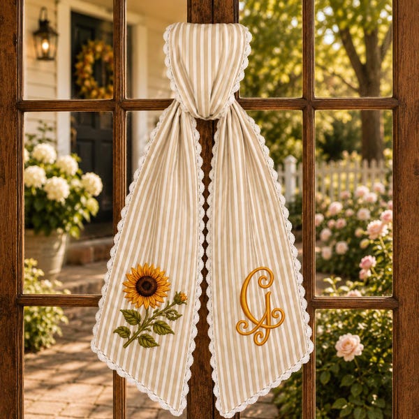 Banda personalizada con corona de girasoles, cinta con monograma bordado, decoración de verano para la puerta principal y otoño.