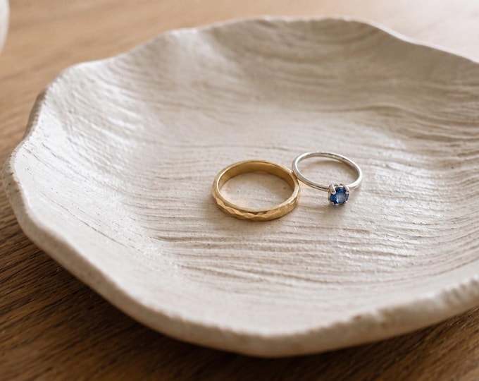 Engagement Ring Dish, Minimalist Wedding Ring Holder and Handmade Jewelry Tray