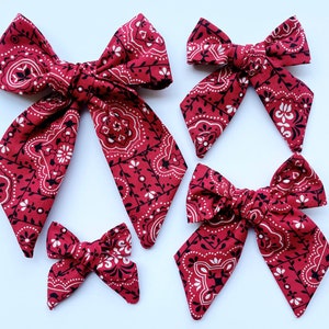 Red Bandana Bow, 4th of July Red Bow, Fourth of July Red Bow, Cowboy Cowgirl Western Bow, Bandana Print Bow, Summer Retro Red Bow, Texas Bow