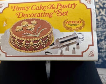 Vintage Ateco Fancy Cake & Pastry Decorating Set