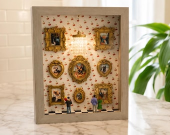 Museum Schaukasten Memory Wall