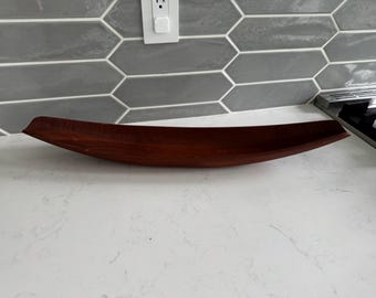 Tazón/plato de canoa Danmark de teca tallada