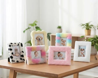 Bilderrahmen aus Plüsch-Kunstfell, Kawaii-Schreibtischdeko im Y2K-Stil, Dopamin-Fotodisplay
